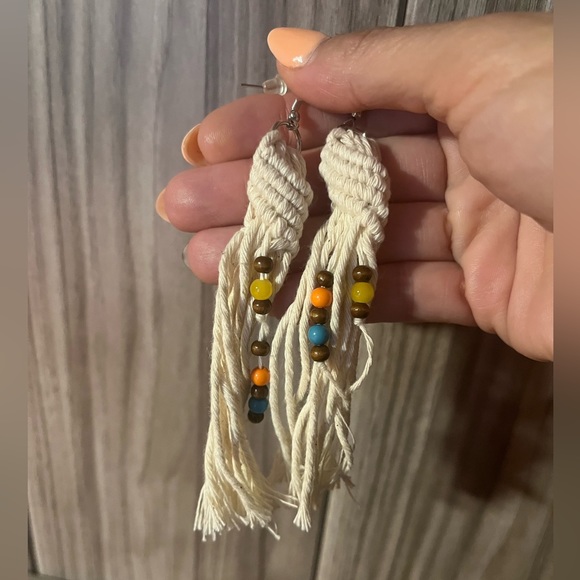 ✨Earrings✨ - Picture 1 of 2